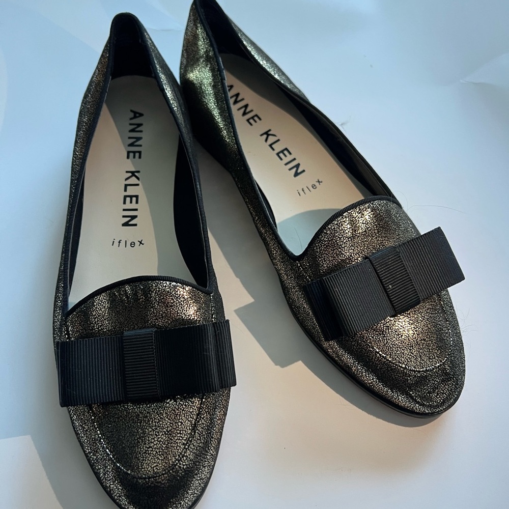 Anne Klein Shimmering Black Loafers